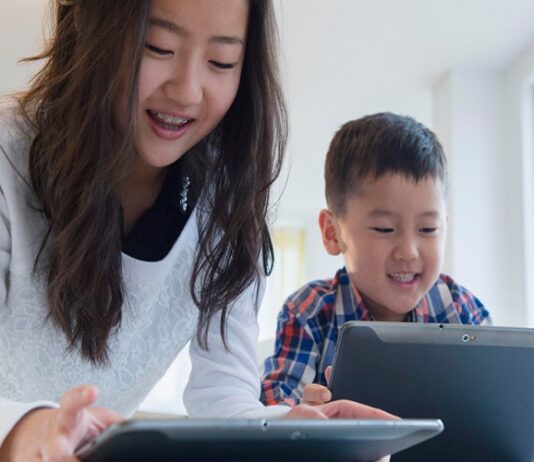 Kids & Electronics Use: Finding the Right Balance Kids Electronics Use